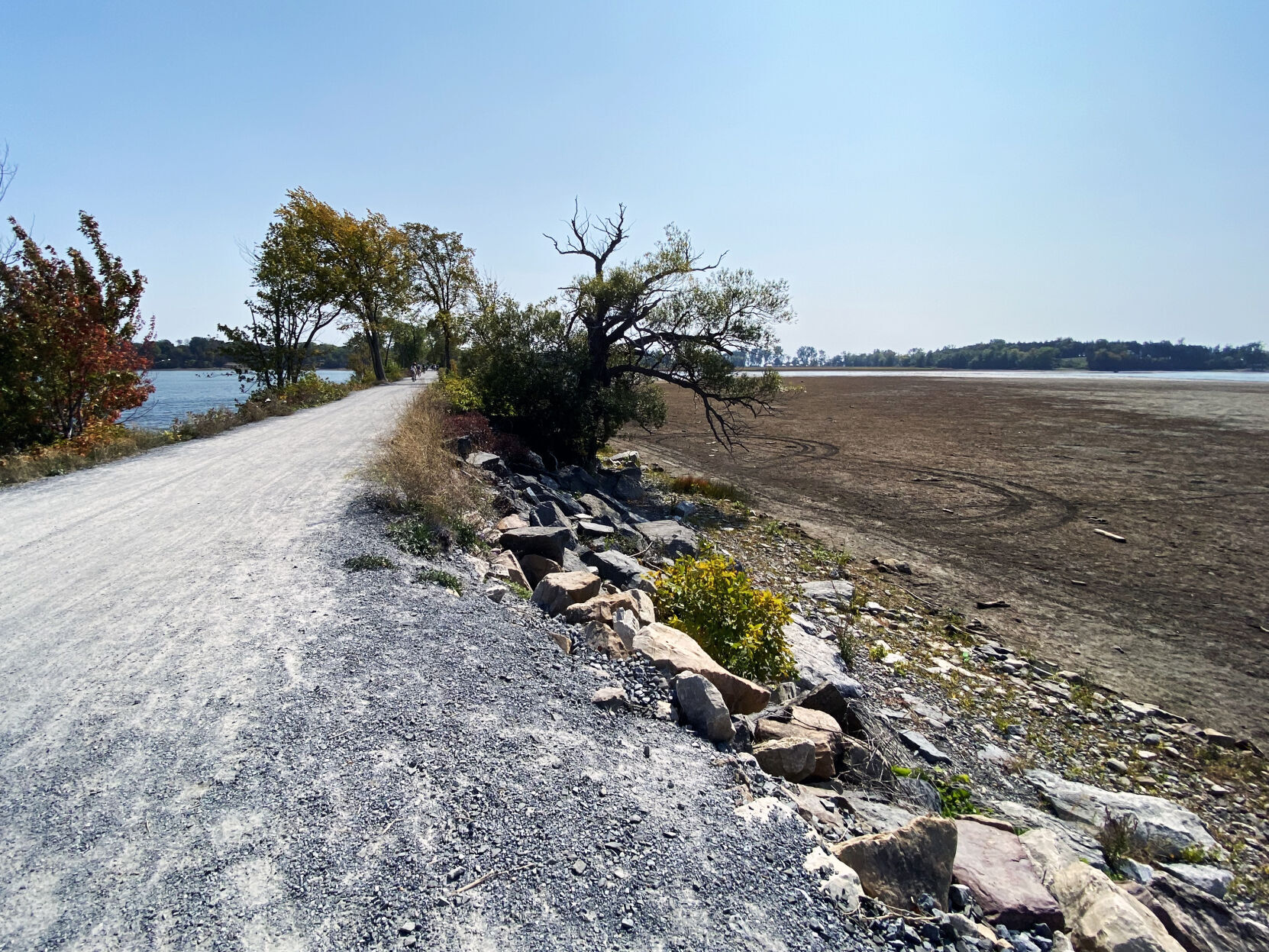 Causeway low water level